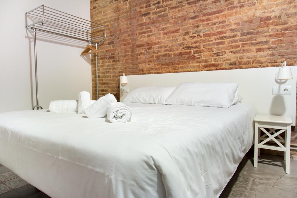 Happy People Plaza Espana Apartments Barcelona Exterior photo